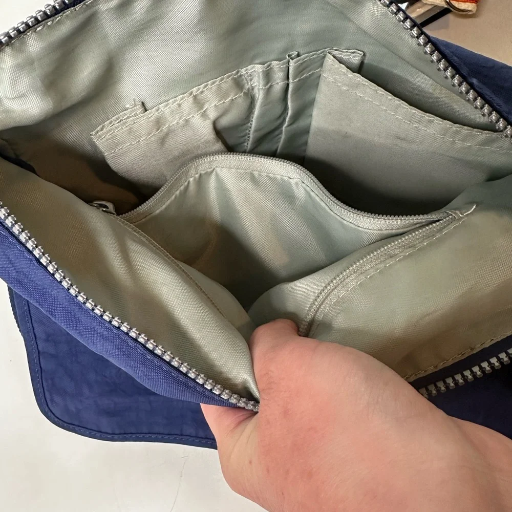 Kipling shoulder Bag - Picture 5 of 8